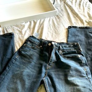 Women’s Denizen jeans by Levi Strauss. Women’s petite large (W30/L30).